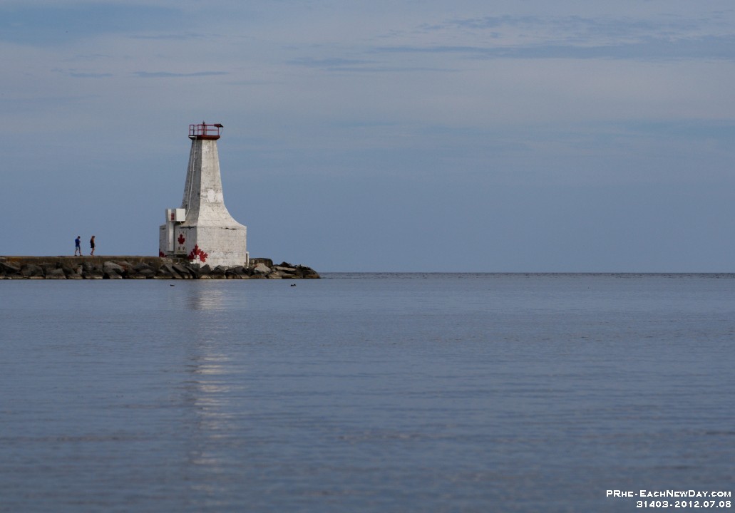 31403RoCrLe - Kayaking with Beth in Cobourg harbour (after taking Andy to Lakeshore Pentecostal Camp)